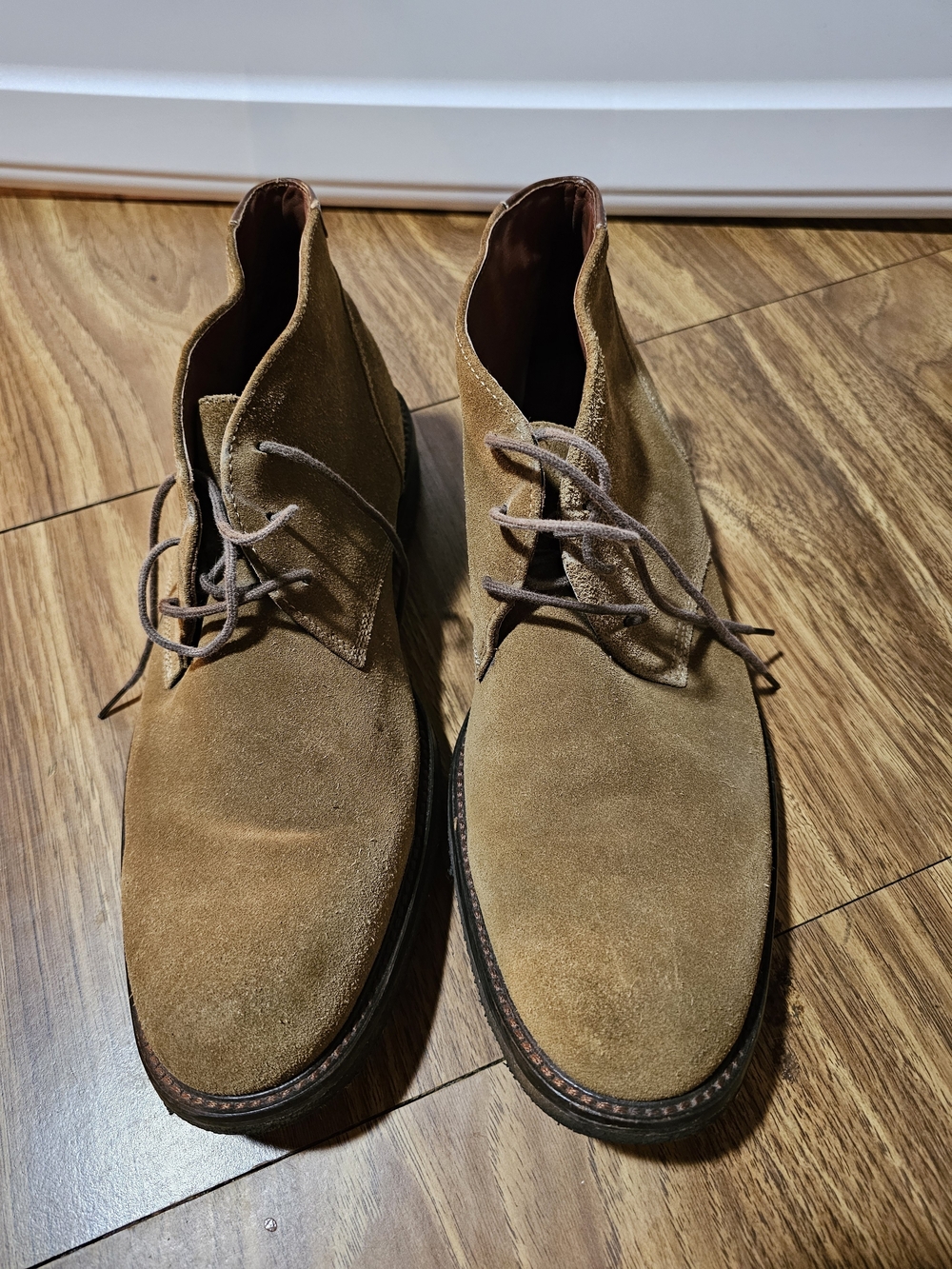 Johnston & Murphy Men's Suede Chukka Boots in Brown